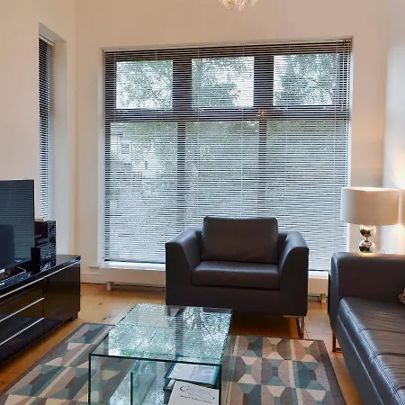 12 Bluehill Park Ξενοδοχείο